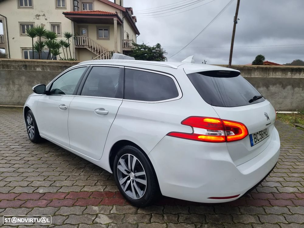 Peugeot 308 SW BlueHDi 130 Stop & Start Allure Pack - 4