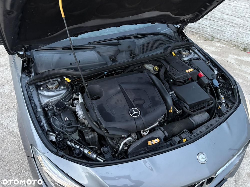 Mercedes-Benz CLA 220 d 7G-DCT AMG Line - 24