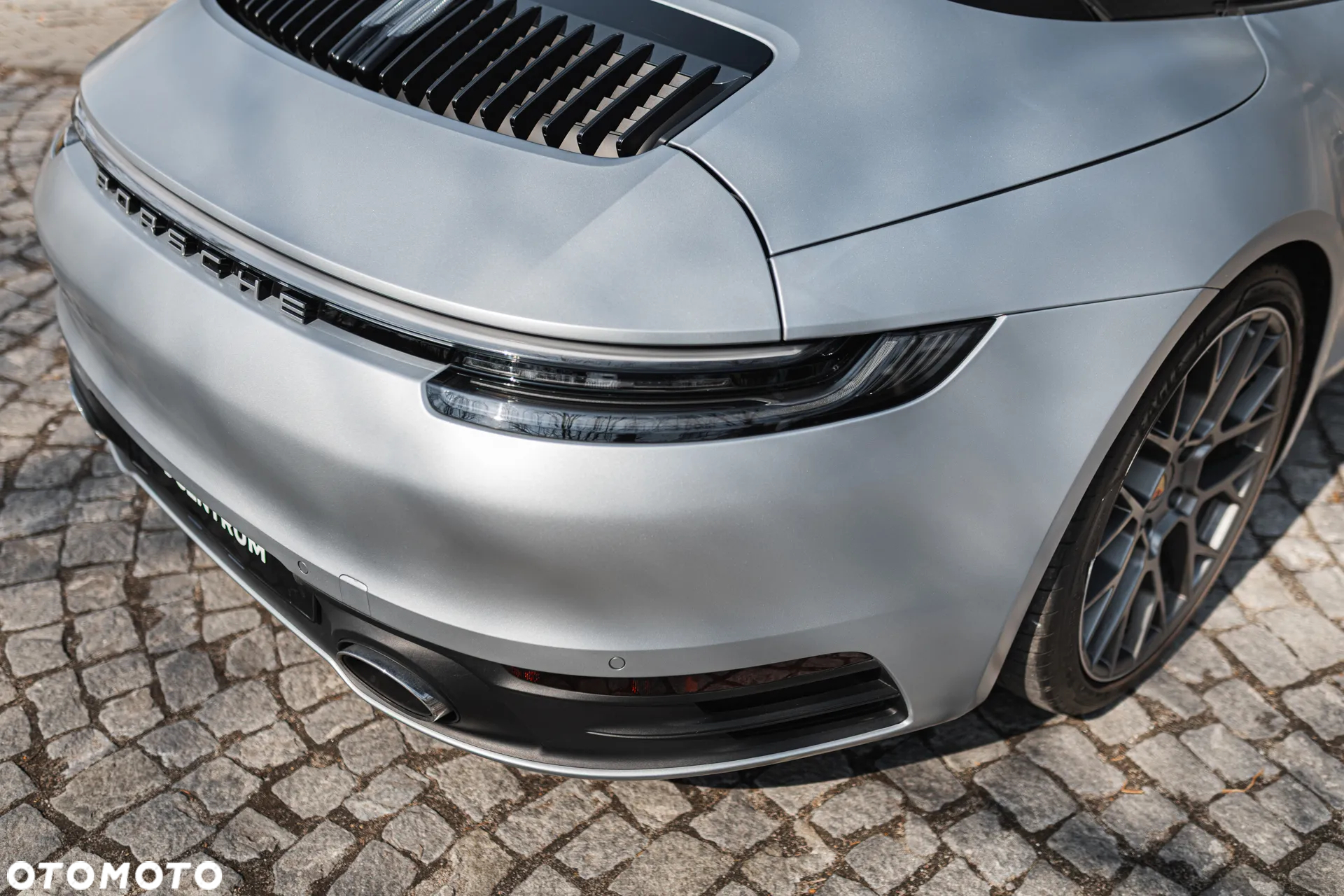 Porsche 911 Carrera S - 12