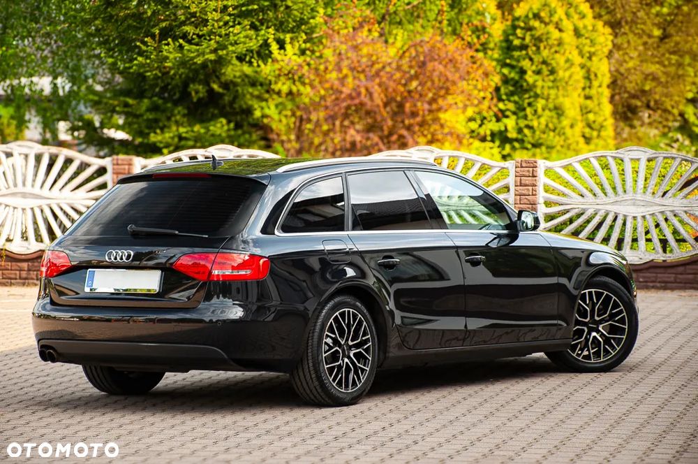 Audi A4 Avant 1.8 TFSI Ambiente - 25