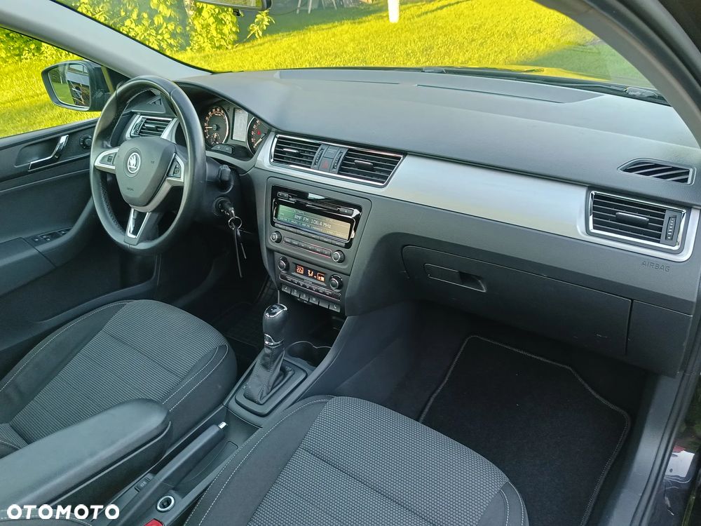 Skoda RAPID 1.6 TDI DSG Elegance - 9