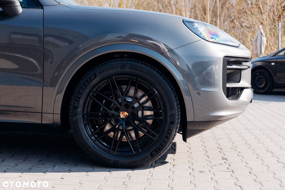 Porsche Cayenne S - 4