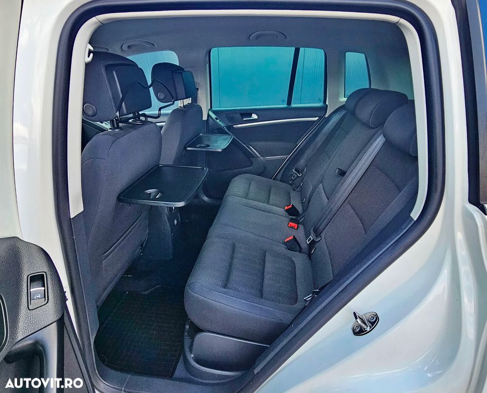 Volkswagen Tiguan - 8
