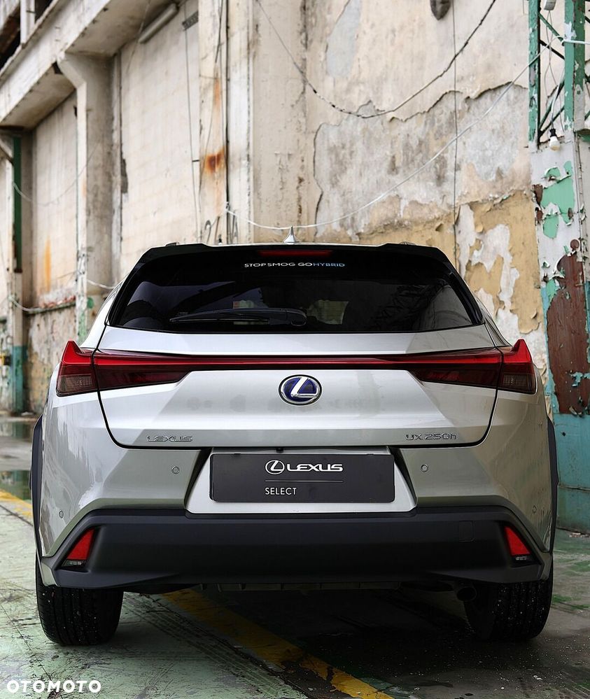 Lexus UX 250h GPF F Impression 2WD - 8