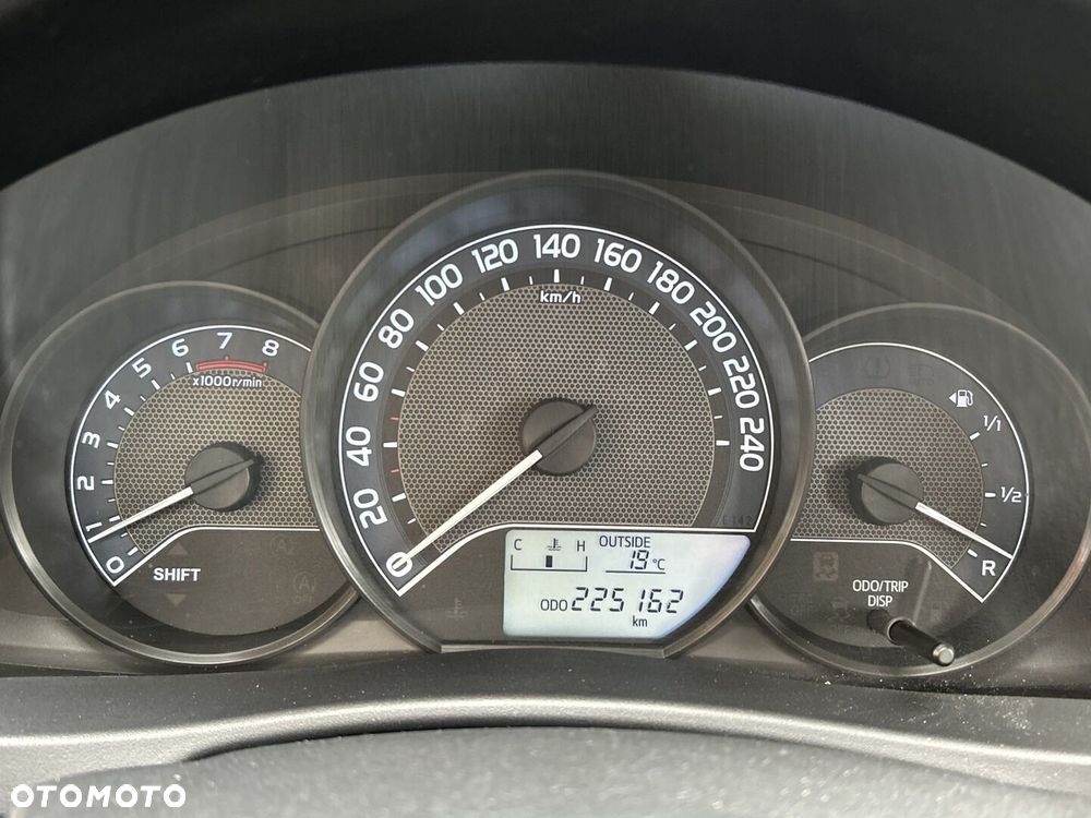 Toyota Auris 1.33 VVT-i Active - 13