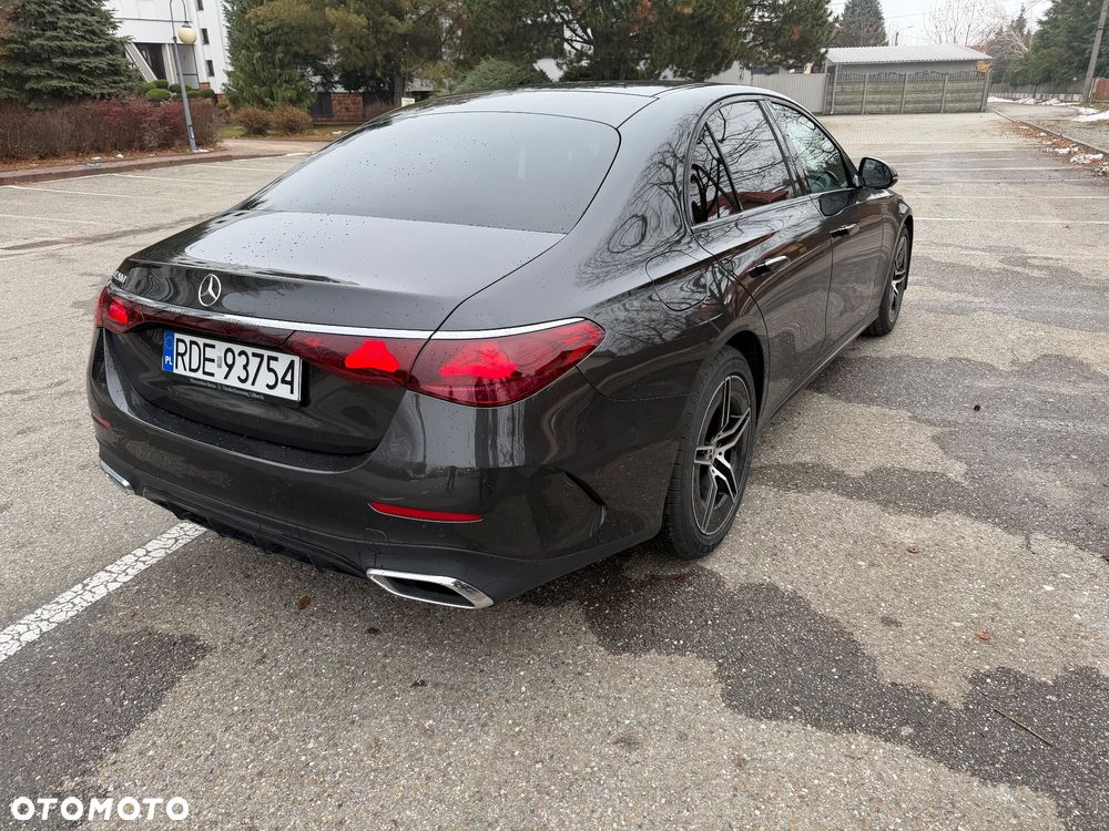 Mercedes-Benz Klasa E 200 9G-TRONIC Edition AMG Line - 18