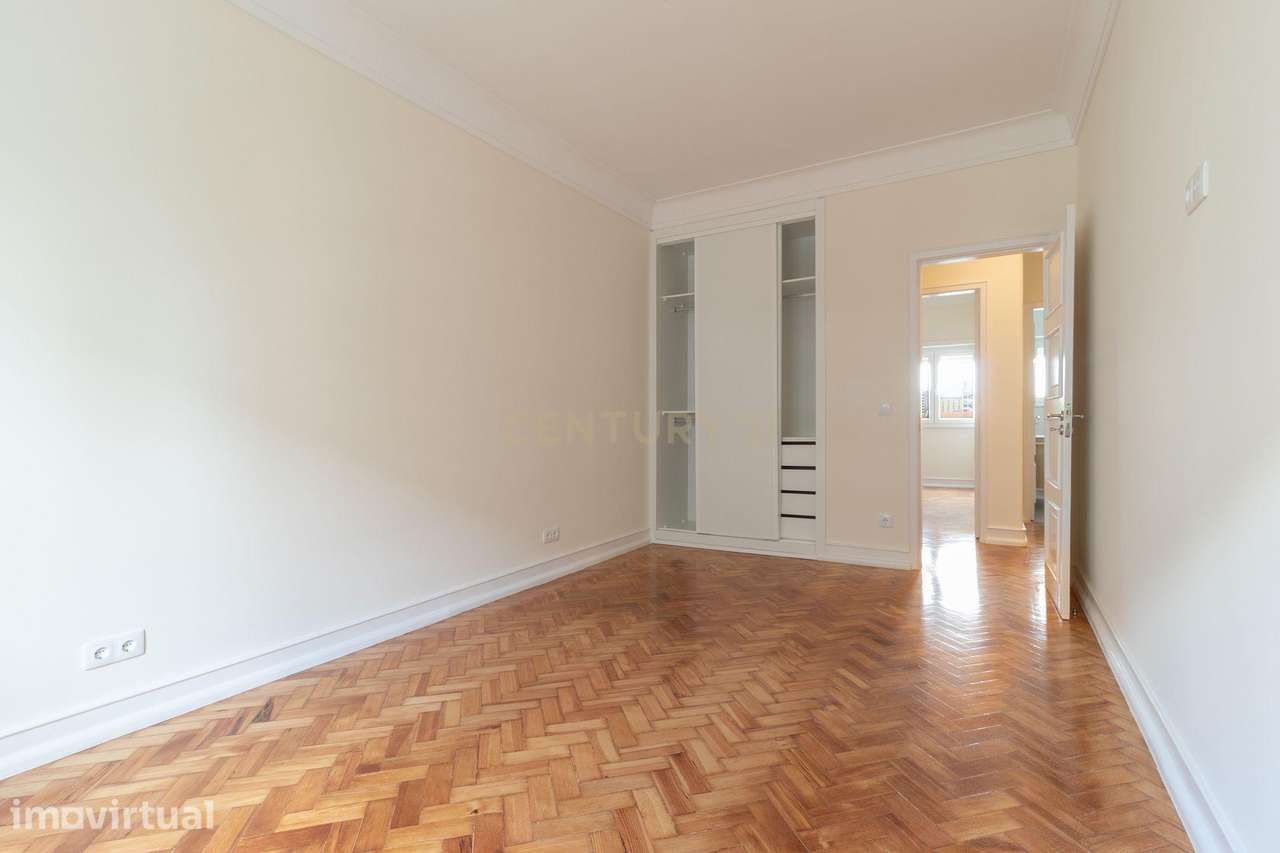 Apartamento T3 renovado no Bairro de São Miguel, Alvalade. Para Arrend - Grande imagem: 4/35