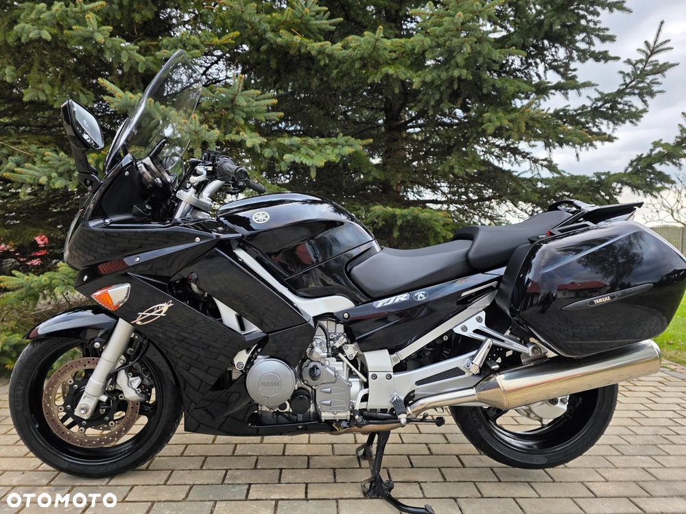Yamaha FJR - 29