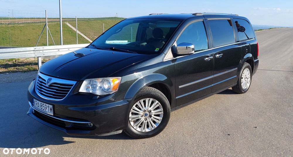 Lancia Voyager 3.6 Platinum - 2