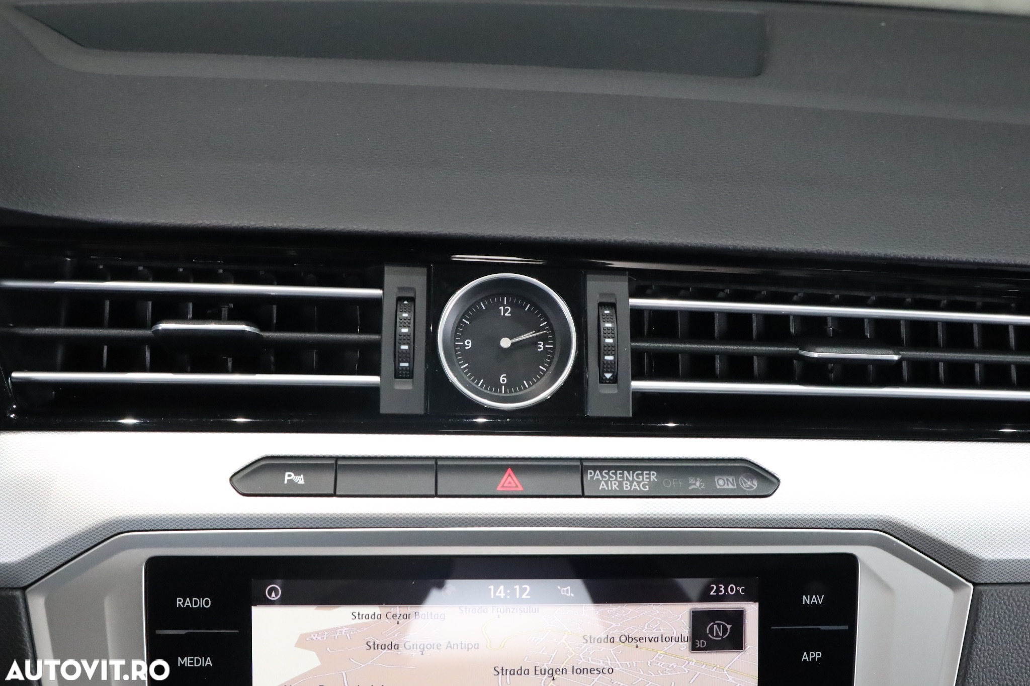 Volkswagen Passat Variant 1.6 TDI (BlueMotion Technology) Comfortline - 20