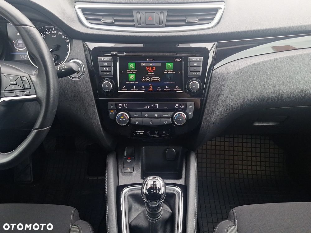 Nissan Qashqai 1.3 DIG-T N-Connecta - 15