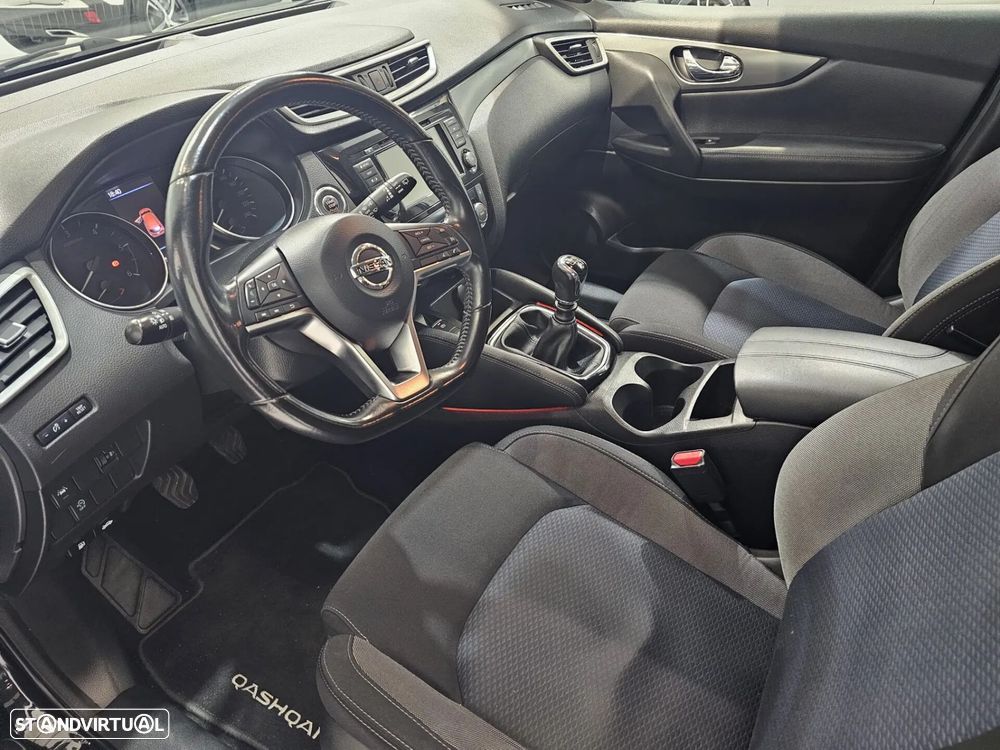 Nissan Qashqai 1.5 dCi N-Connecta J18 - 9