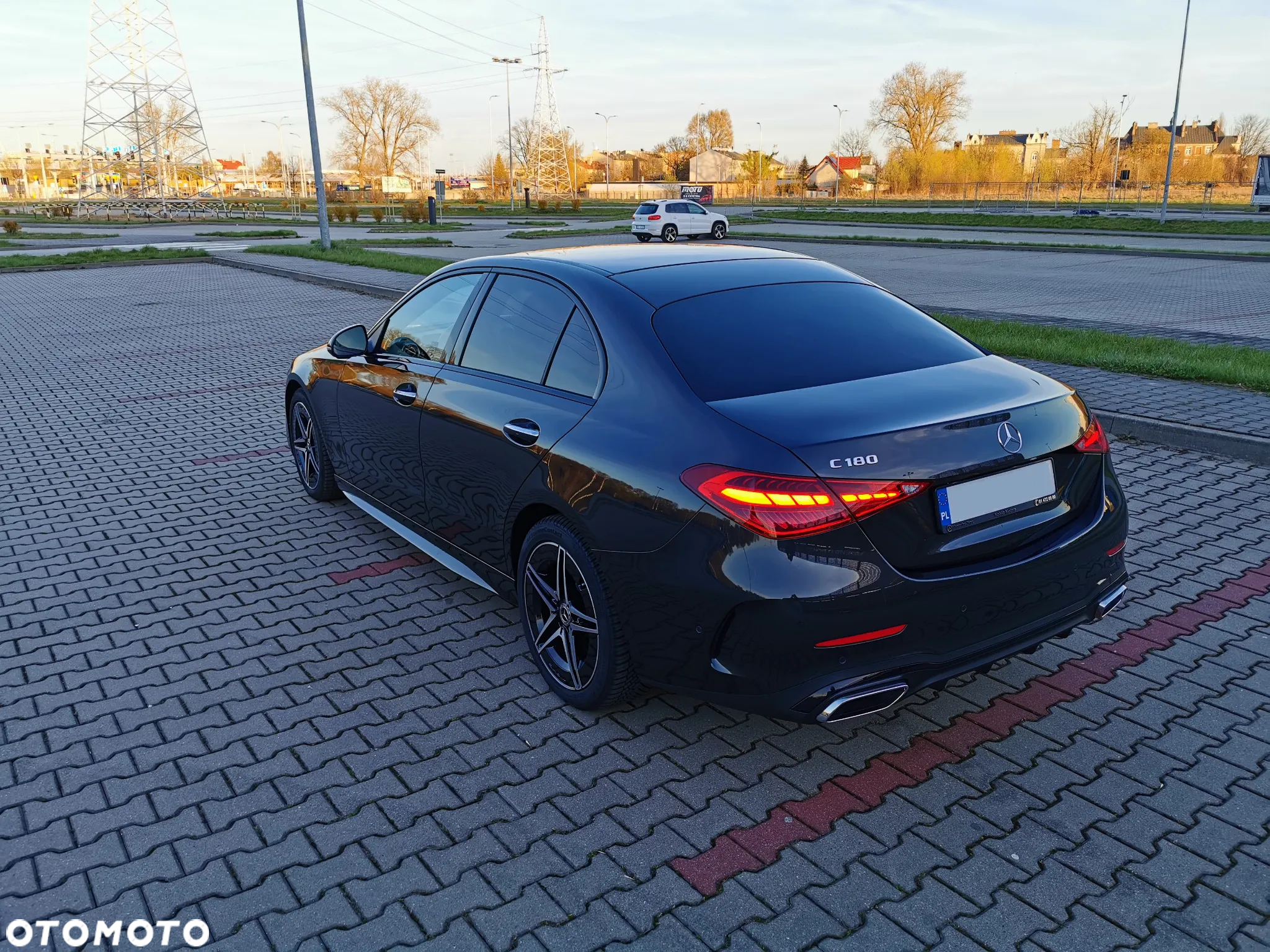 Mercedes-Benz Klasa C 180 mHEV AMG - 6
