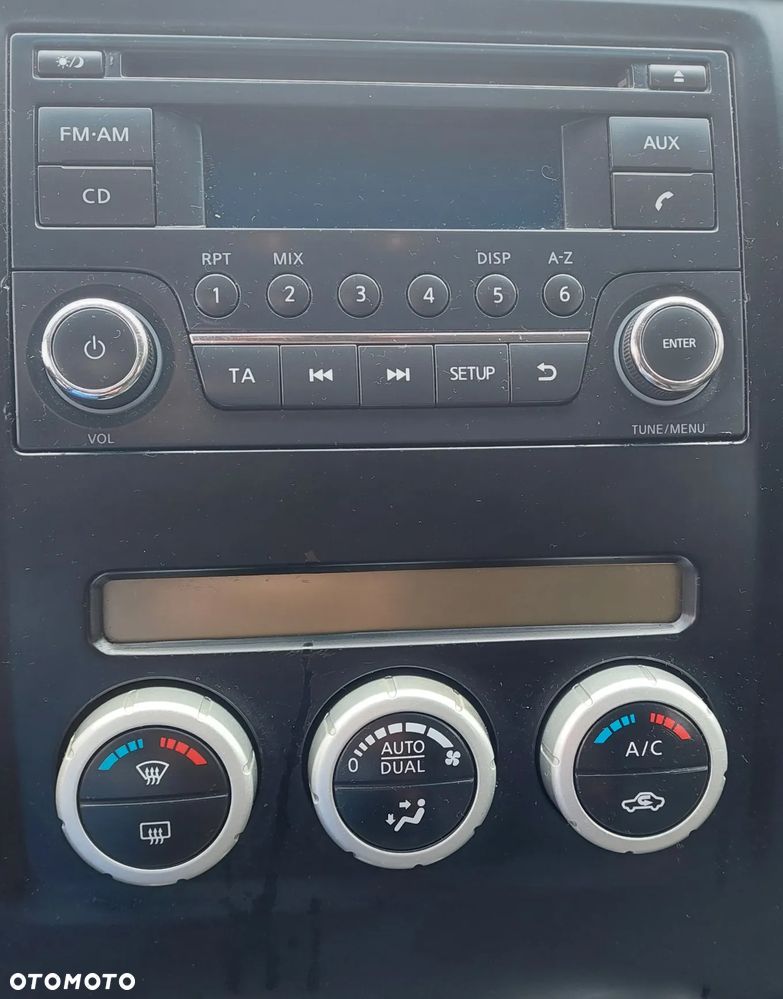 Nissan Navara 2.5 D SE Long EU5 - 27