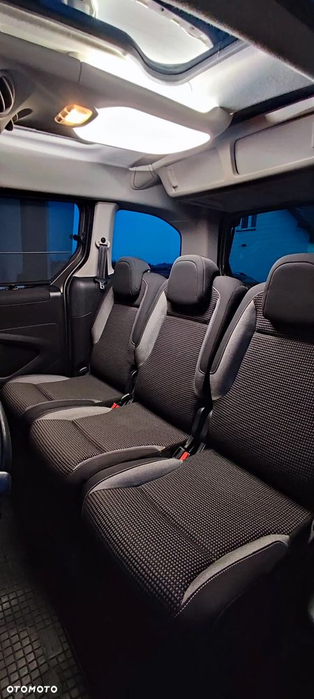 Peugeot Partner 1.6 BlueHDi Outdoor S&S - 19