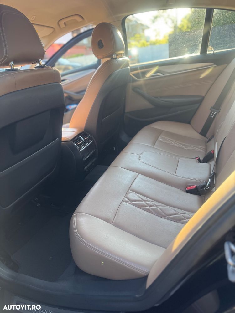 BMW Seria 5 520d AT - 12