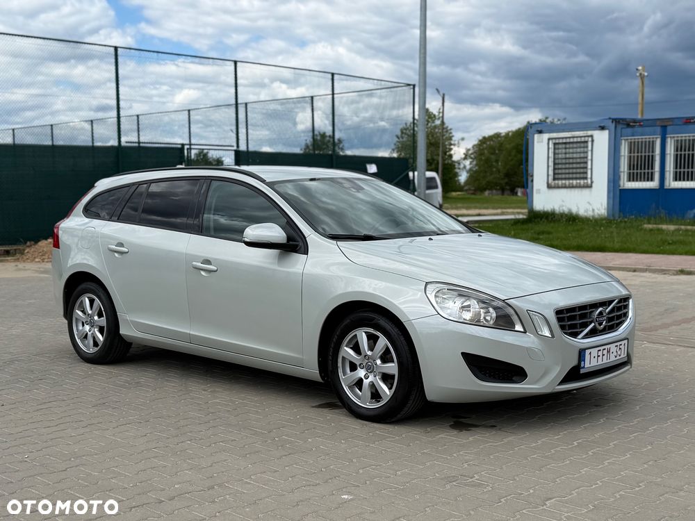 Volvo V60 D3 Summum - 14