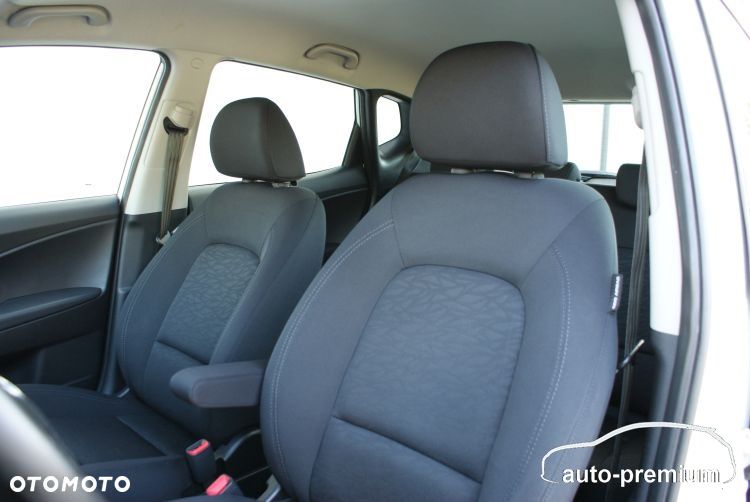 Hyundai ix20 1.4 Premium blue - 25