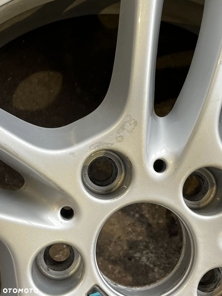 Felga BMW E87 E82 5x120 8,5J x 18 ET 52 7891051 1szt. - 3