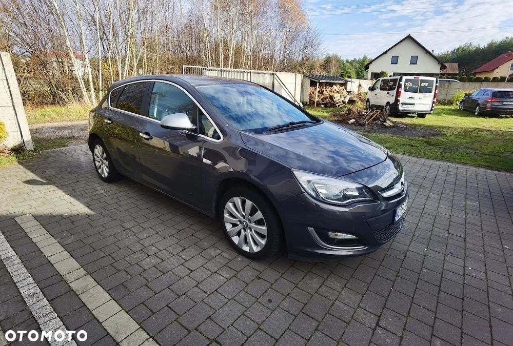 Opel Astra 1.7 CDTI Cosmo S&S - 2