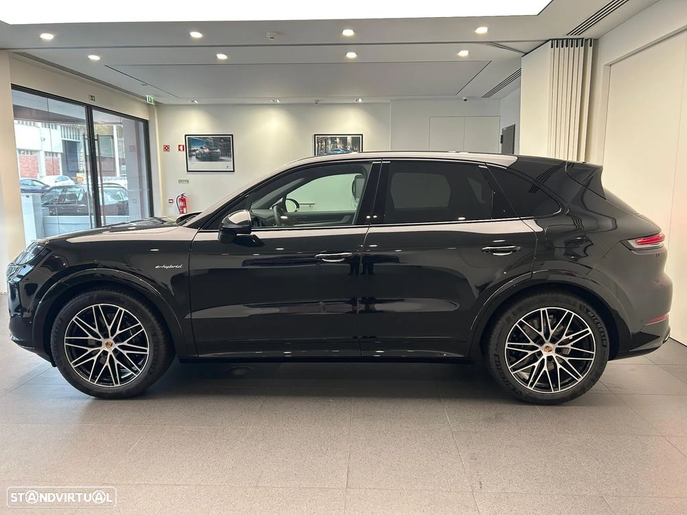 Porsche Cayenne - 2