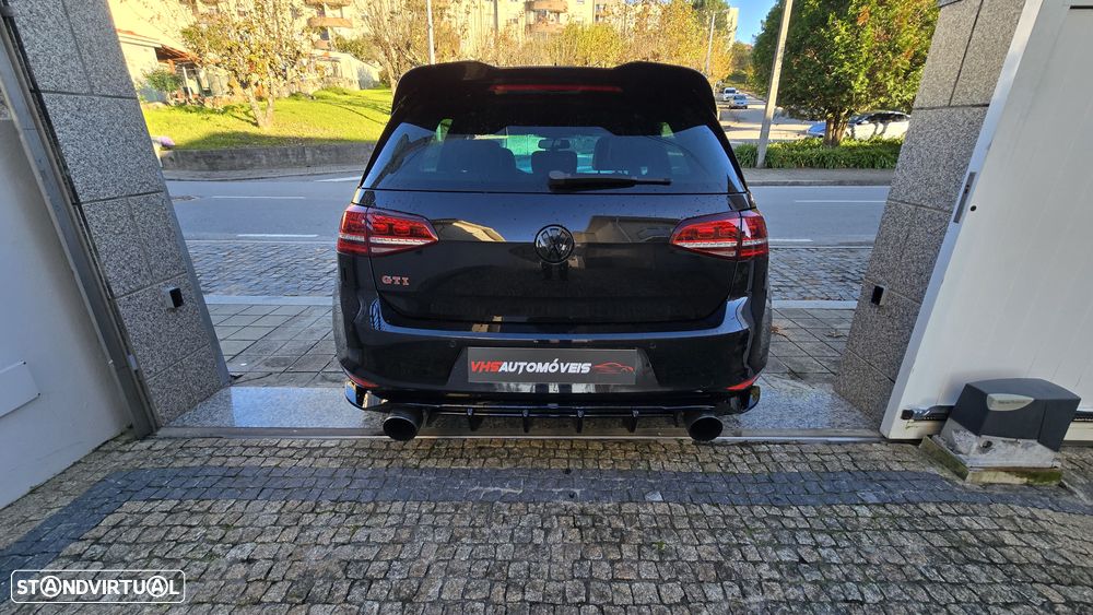 VW Golf GTI Performance BlueMotion DSG - 4