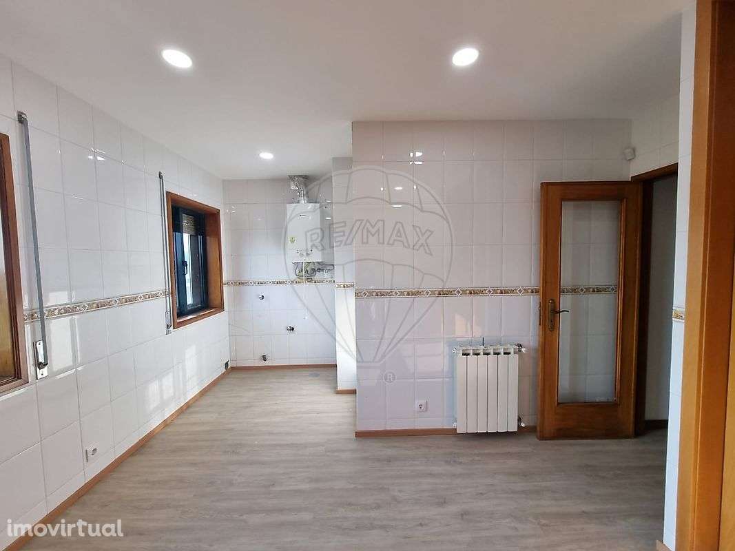 Apartamento T3 para arrendamento - Grande imagem: 2/15