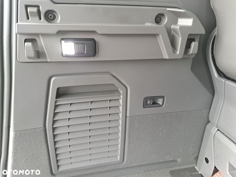 Volkswagen Multivan - 19