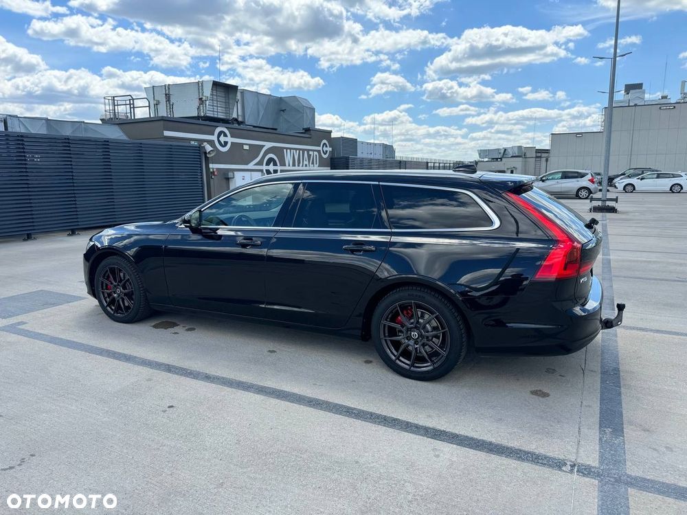 Volvo V90 D3 Momentum Pro - 2