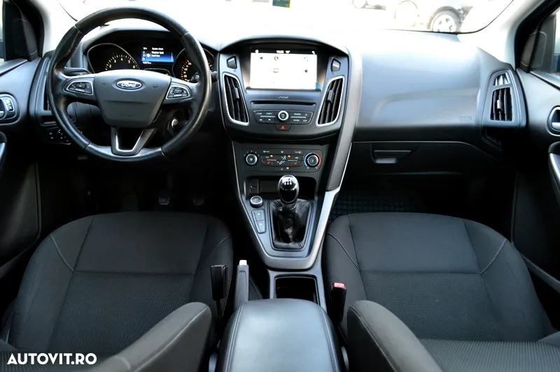 Ford Focus 1.0 EcoBoost Connected - 4