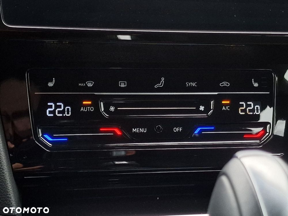 Volkswagen Arteon 2.0 TSI 4Motion R DSG - 25