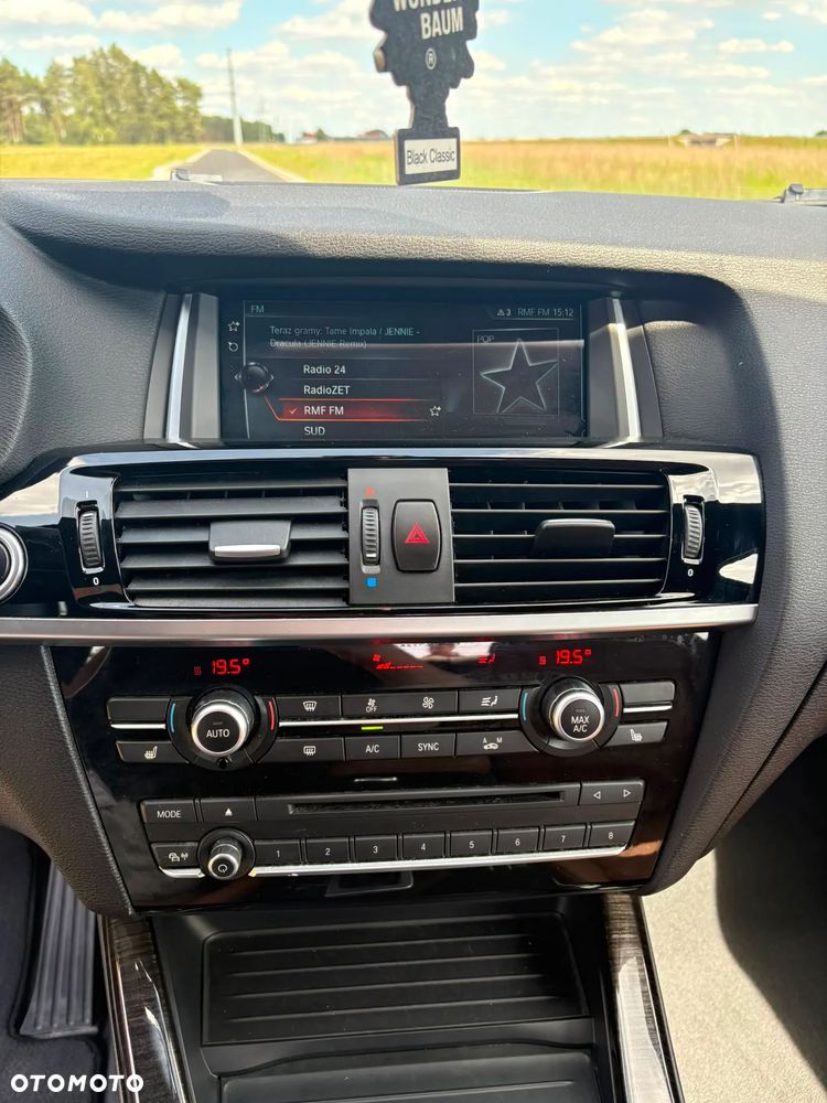 BMW X4 xDrive28i - 23