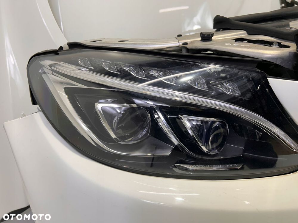 MERCEDES W205 AMG PRZÓD BŁOTNIKI PAS LAMPY MASKA 149 - 4