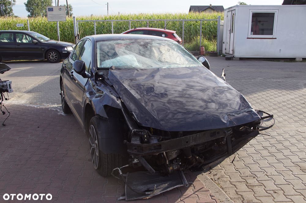 Auto na części - Volkswagen Passat B8 1.8 TSI 180 KM CJSC QTQ LC9X 2016R Silnik Skrzynia Drzwi Lusterko Szyba Lampa Deska Kokpit Sterownik Moduł Licznik Wyświetlacz Kierownica Panel - 9