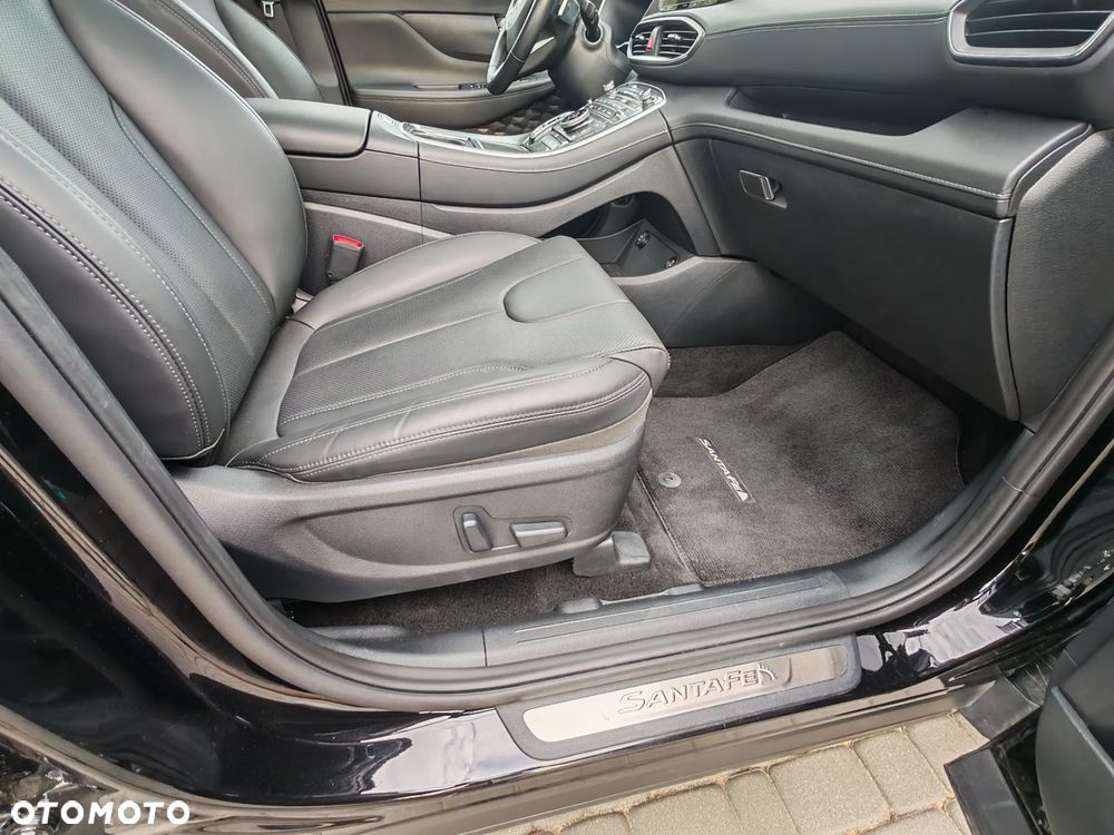 Hyundai Santa Fe - 24