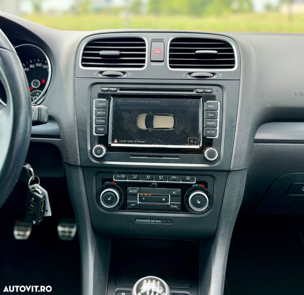 VOLKSWAGEN Golf 2012 — imagine 16