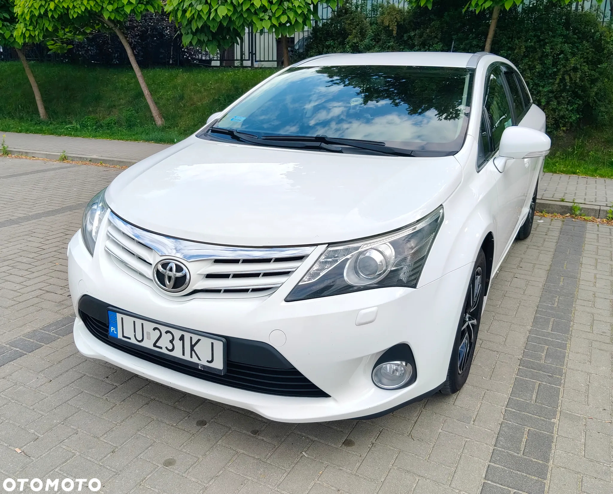 Toyota Avensis - 2