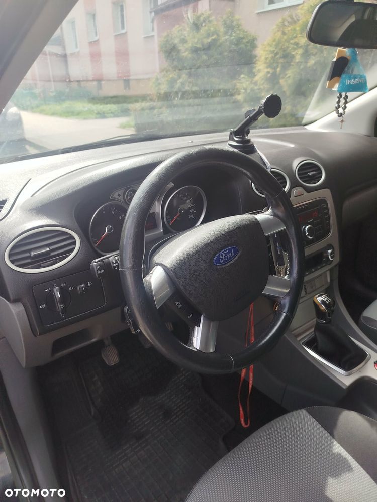 Ford Focus 1.8 FF Trend - 4