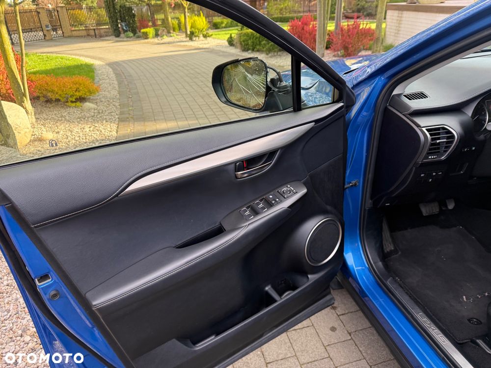 Lexus NX 300 F Impression AWD - 15