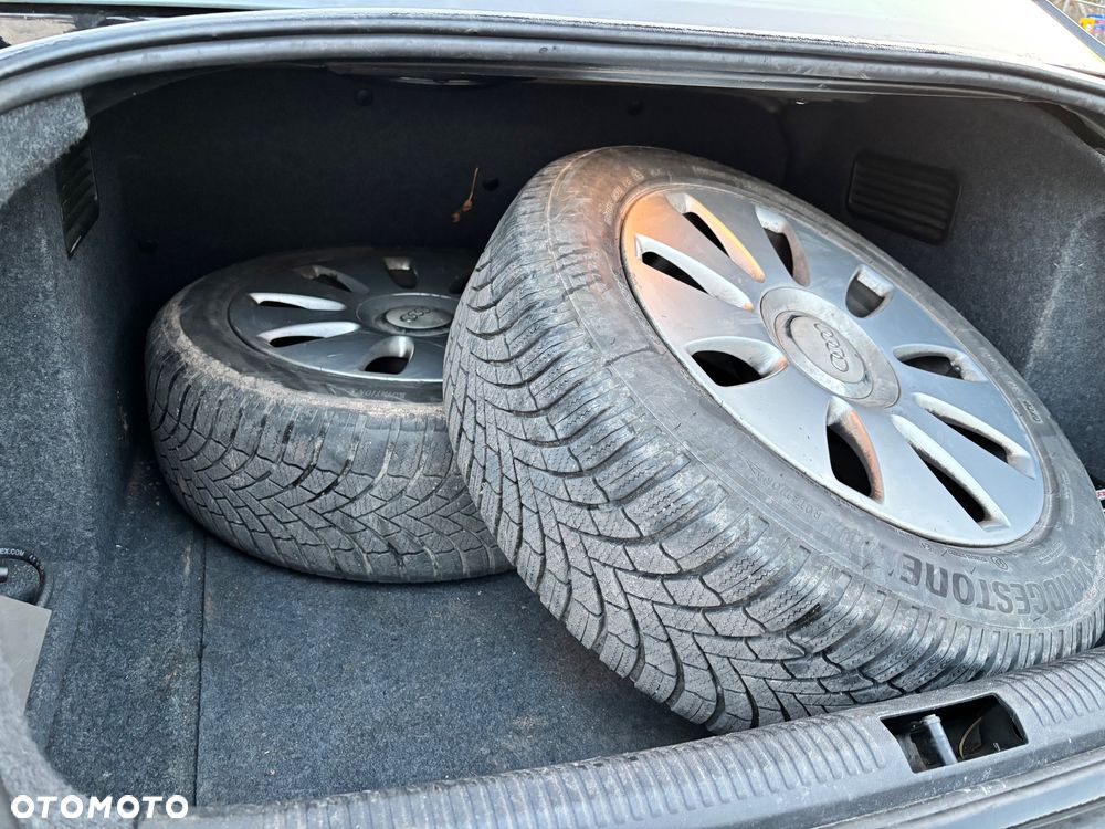 Audi A4 Limousine - 9