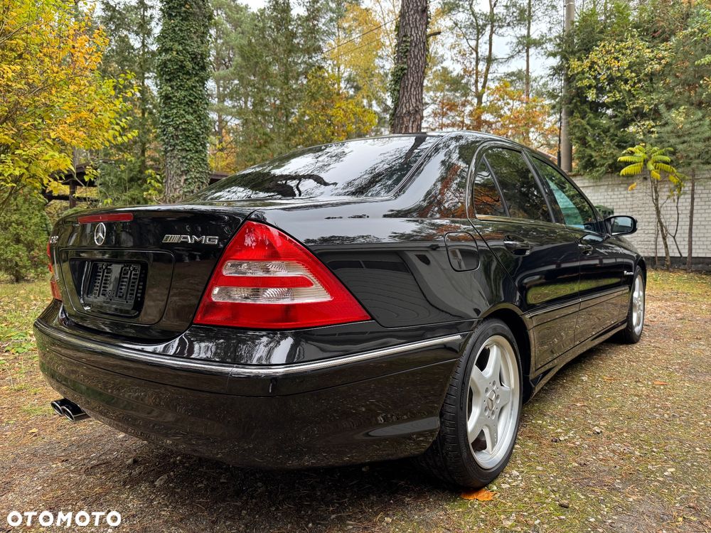Mercedes-Benz Klasa C 32 AMG - 8