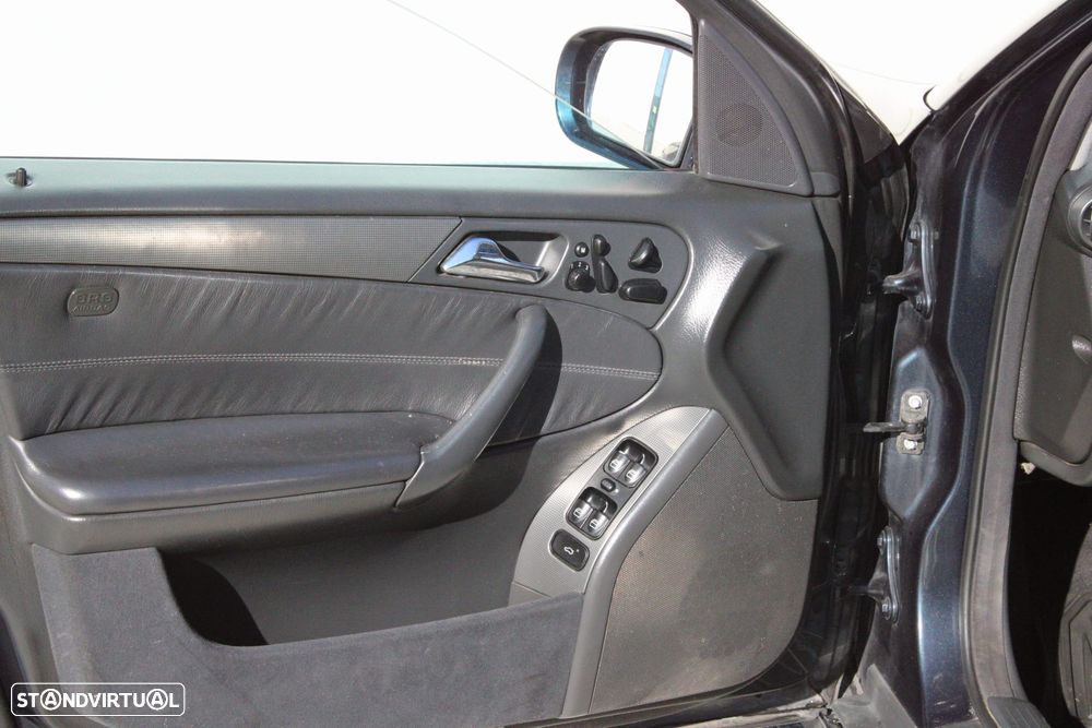 Mercedes-Benz C 240 Avantgarde 4-Matic - 19