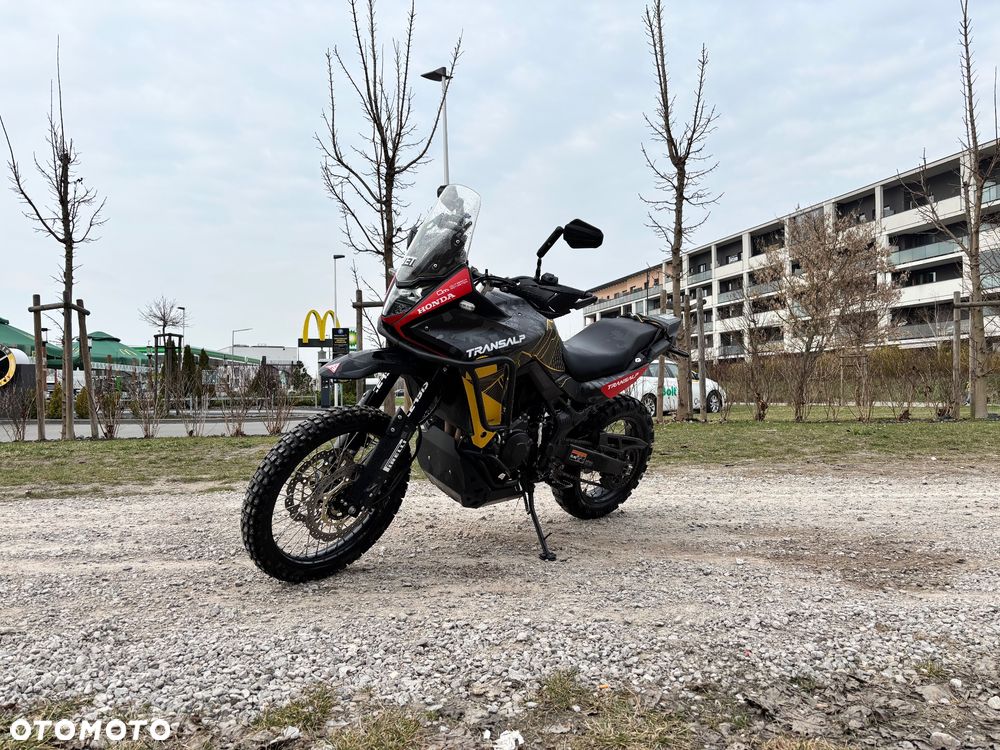 Honda Transalp - 9