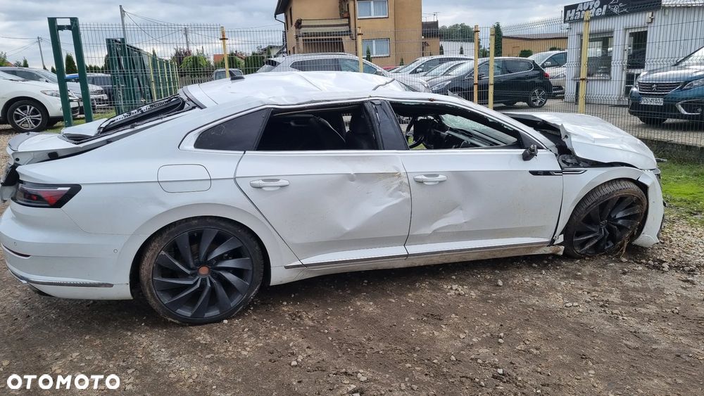 Volkswagen Arteon 2.0 TDI SCR DSG R-Line - 3