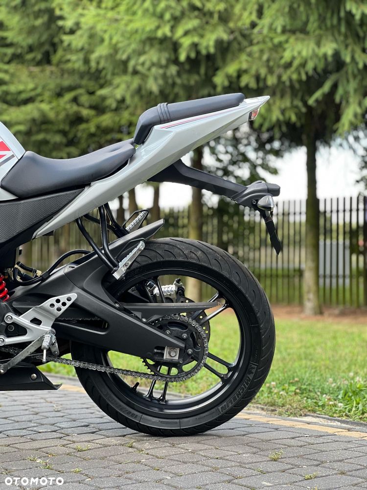 Yamaha R125 - 6