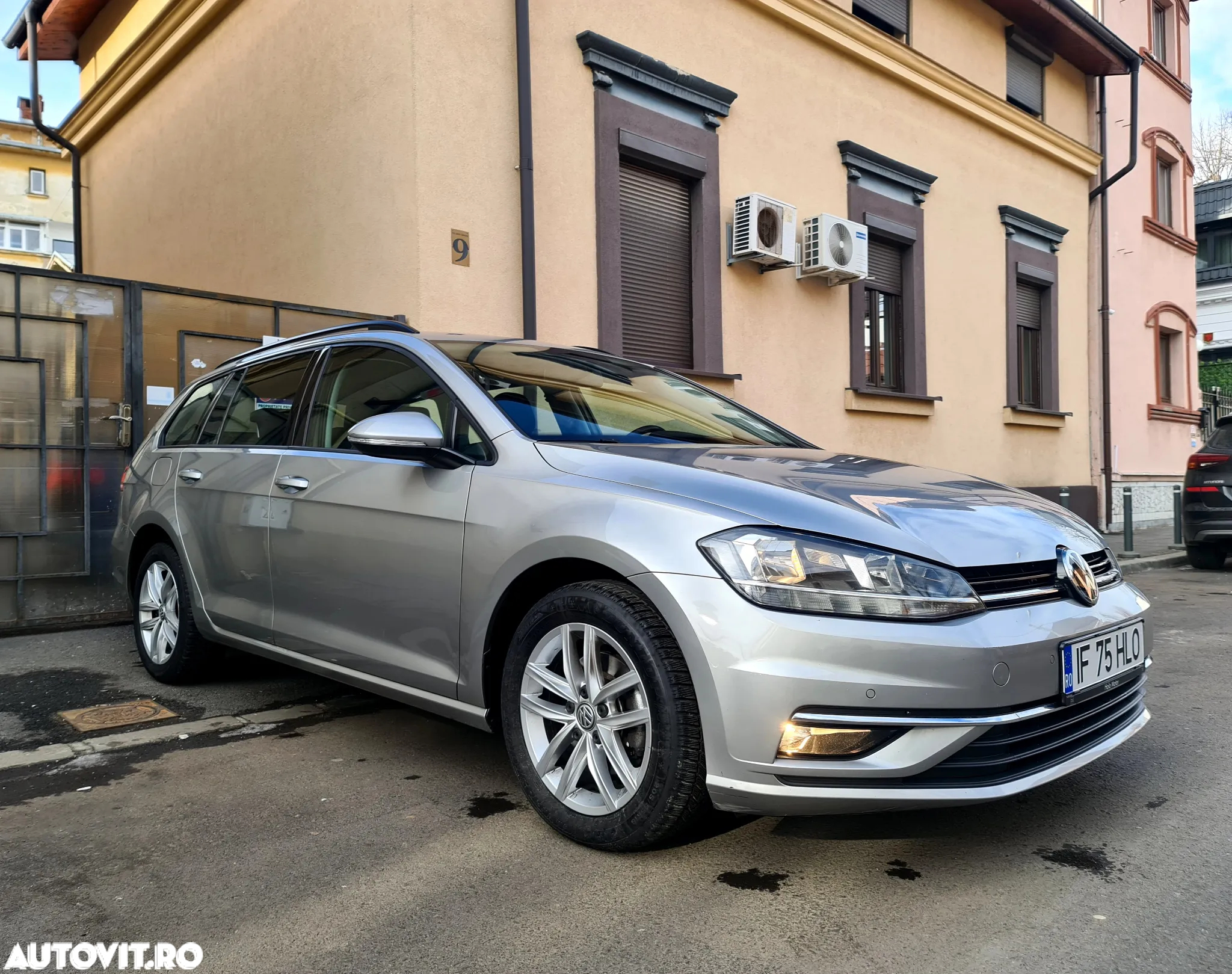 Volkswagen Golf 1.6 TDI (BlueMotion Technology) DSG Comfortline - 20