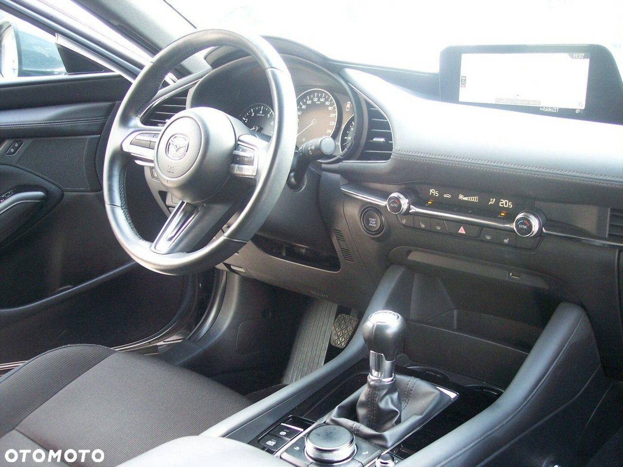 Mazda 3 - 4