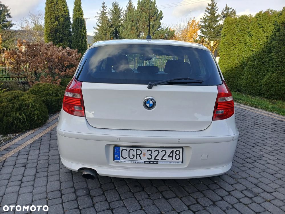 BMW Seria 1 116i - 11