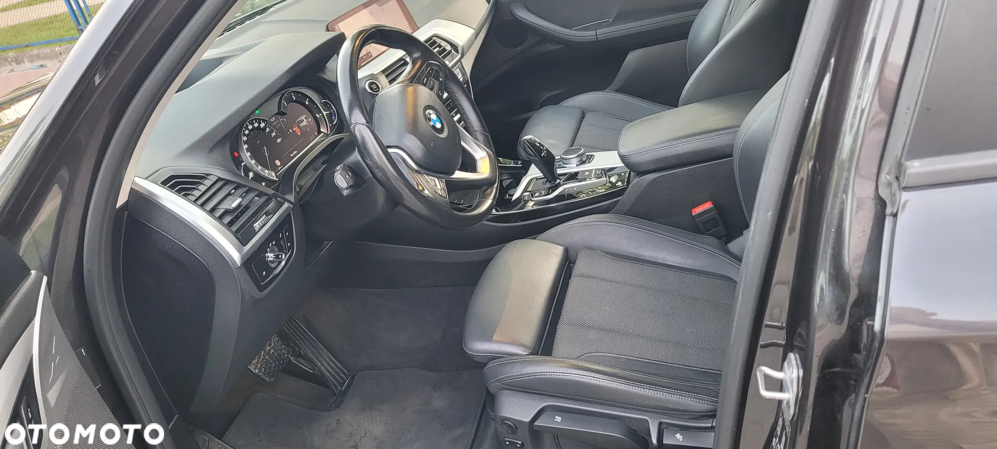 BMW X3 xDrive20d - 21
