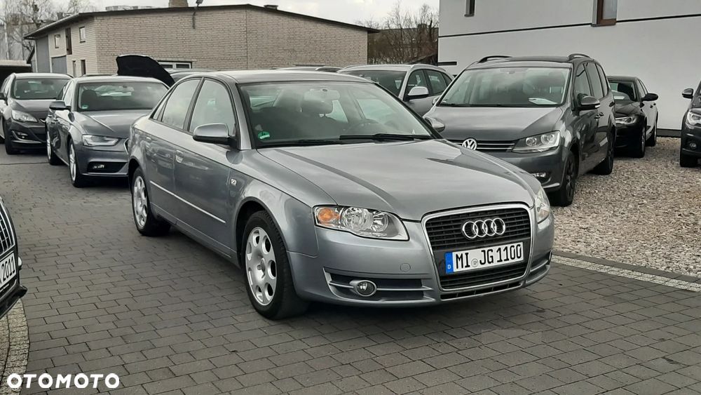Audi A4 Limousine - 2
